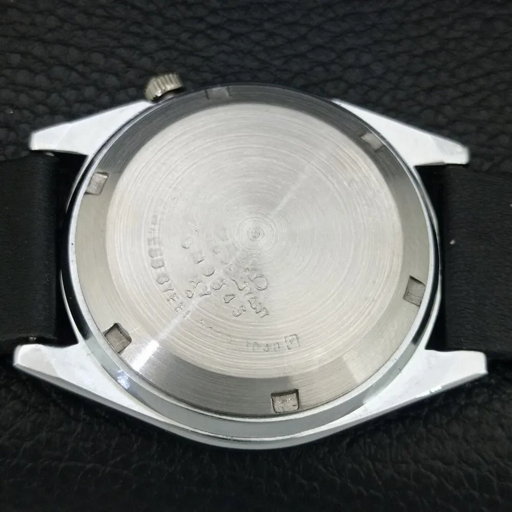 Vintage 1970 Seiko Automatic Mens Silver Watch W/daydate & Silver accents